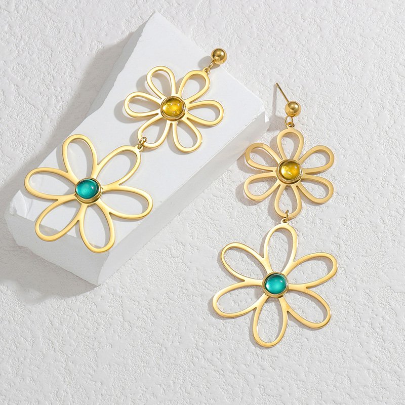 Vintage Vine Earrings image 2