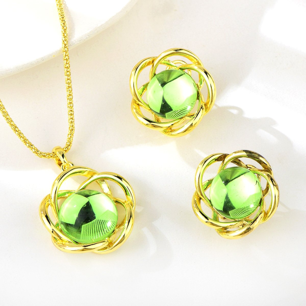 Radiant Green 2 Piece Necklace image 0